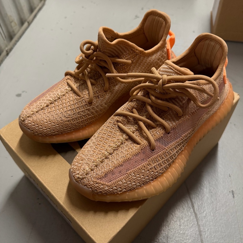 adidas Yeezy Boost 350 V2 Clay